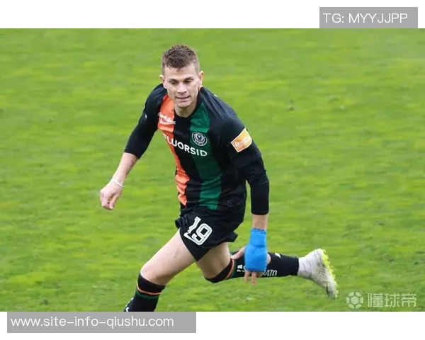 拜仁签下冈比亚18岁前锋恩迪亚耶进行租借仅参与一线队训练