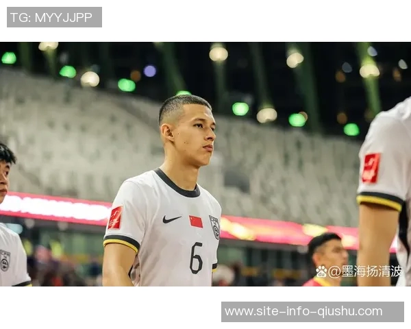 李晴潼抓住机会禁区外空门得分对手门将后卫双双倒地